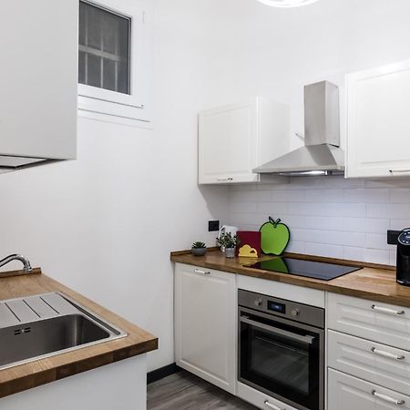 Acquario 5 Minuti, 1Br , Free A-C, Wifi & Netflix "City Center" By Tilo Génova Exterior foto
