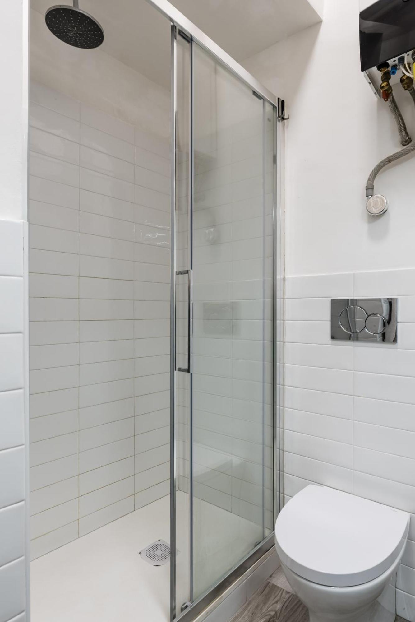 Acquario 5 Minuti, 1Br , Free A-C, Wifi & Netflix "City Center" By Tilo Génova Exterior foto