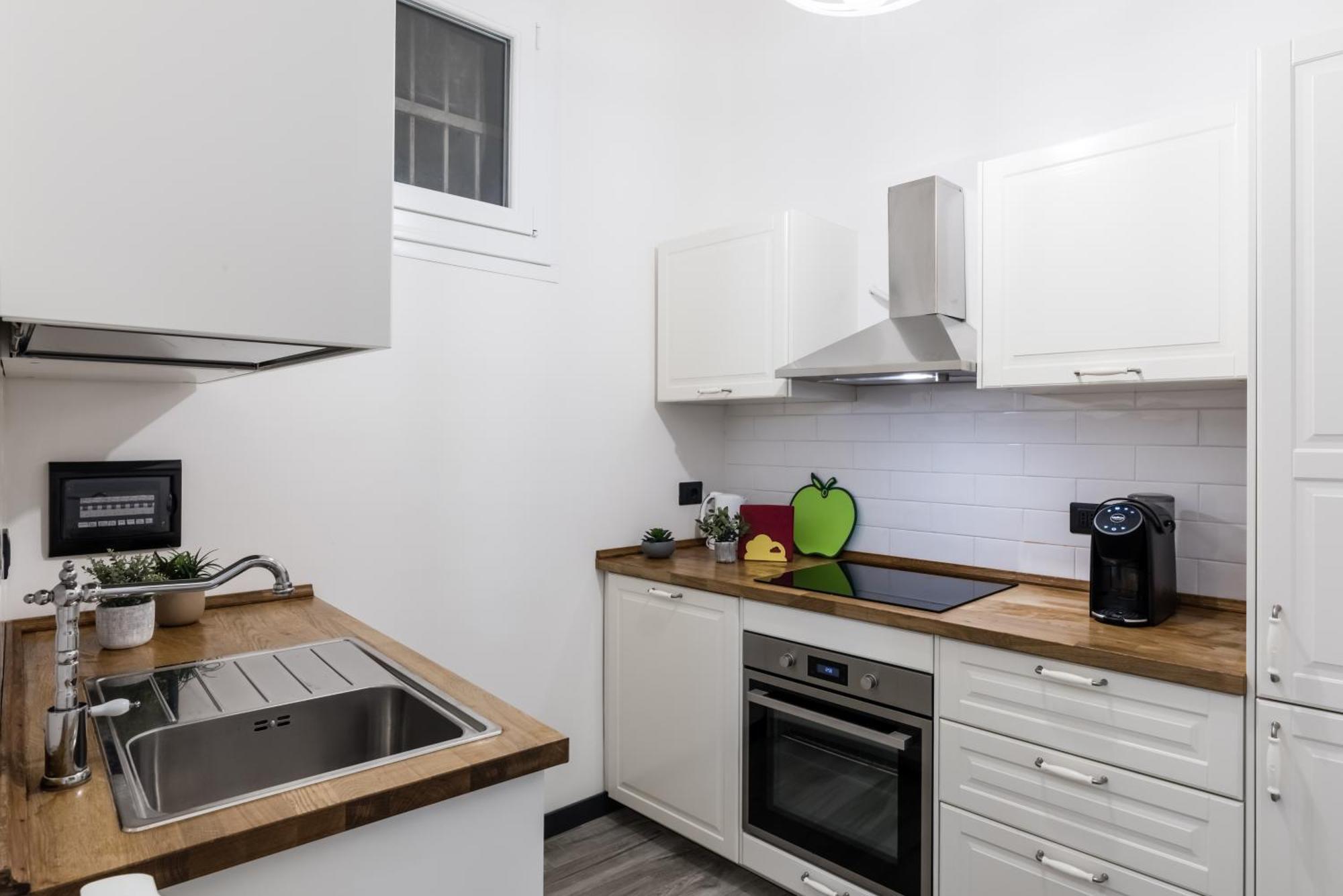 Acquario 5 Minuti, 1Br , Free A-C, Wifi & Netflix "City Center" By Tilo Génova Exterior foto